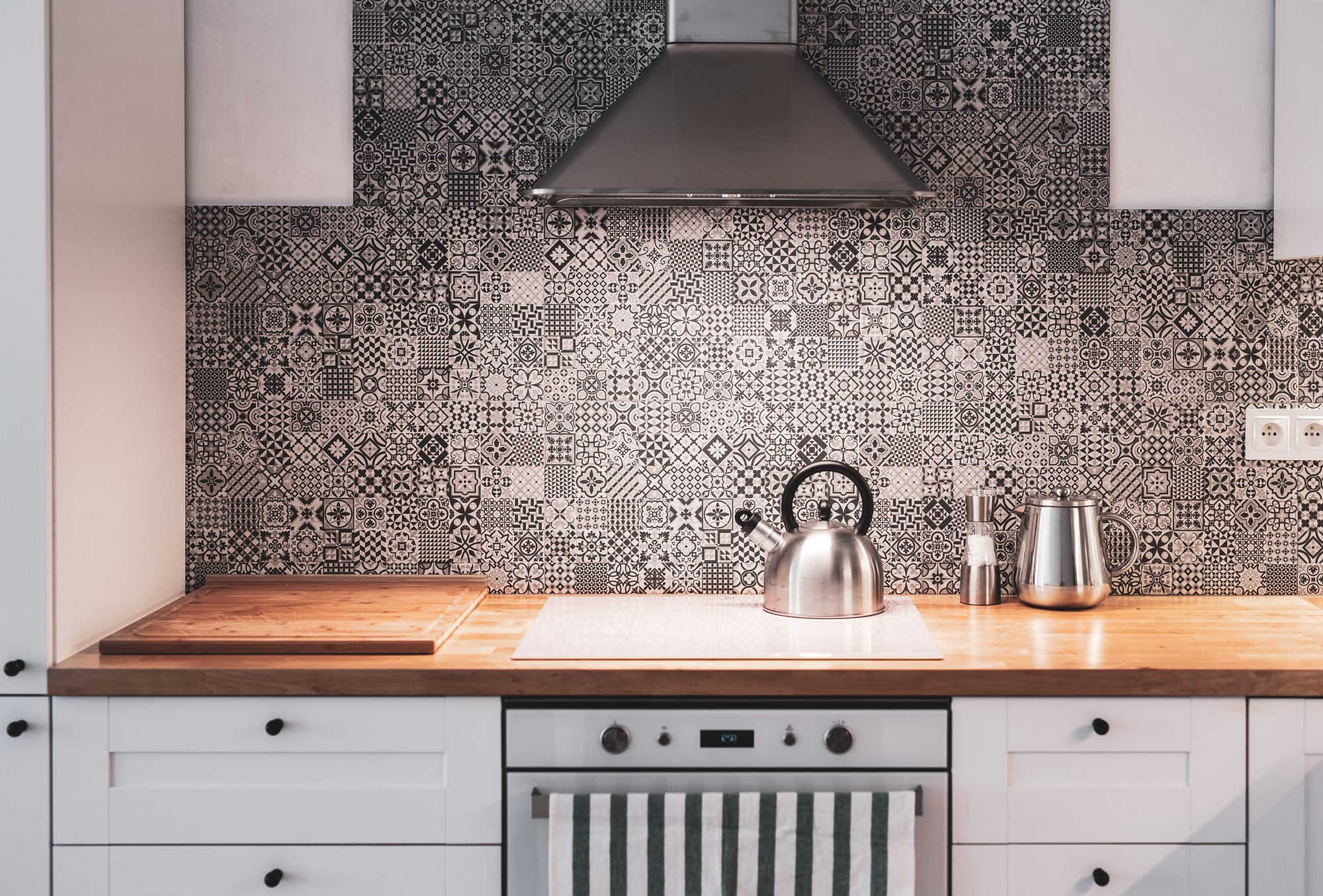 Say Hello to Wallpaper in your Kitchen! - HomeLane Blog