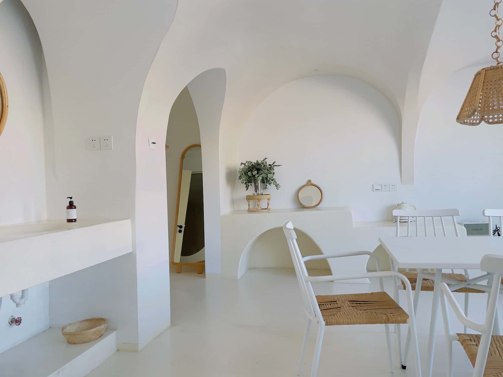 Arch Between Living And Dining Room