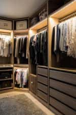 Trending Walk-In Wardrobe Designs to Transform your Space