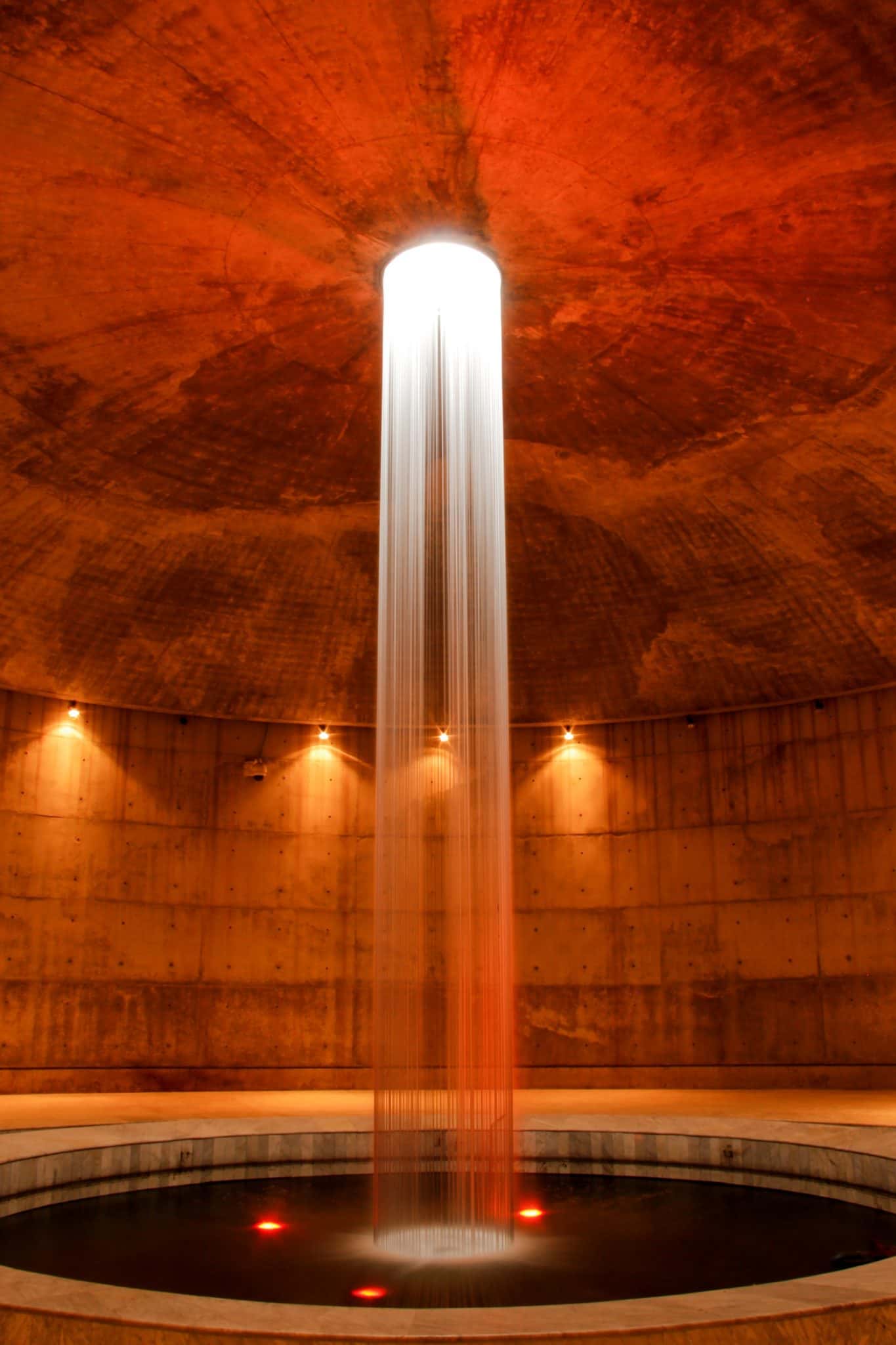 Minimalistic Indoor Water Fountains 1365x2048 