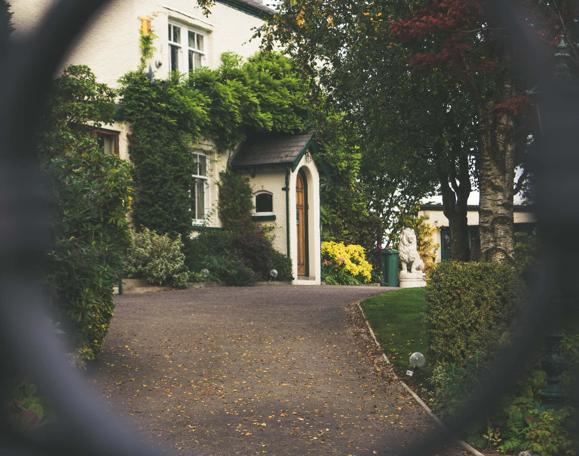 countryside cottage entrance