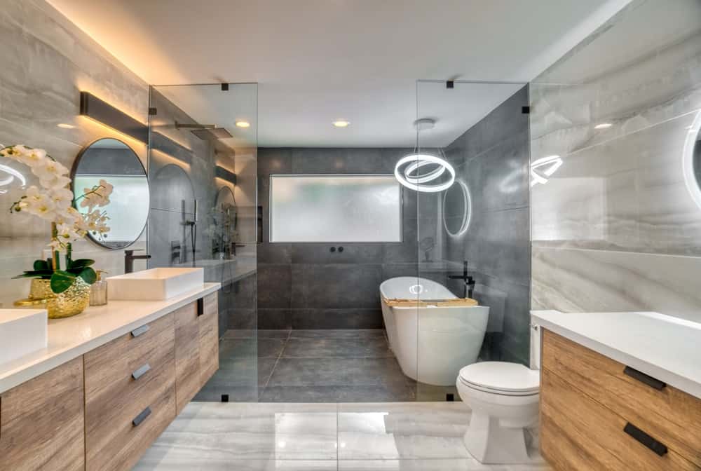 12 Best Bronze Towel Racks of 2023 - Easy Home Concepts  Bathroom towel  bar, Creative bathroom ideas, Towel rack