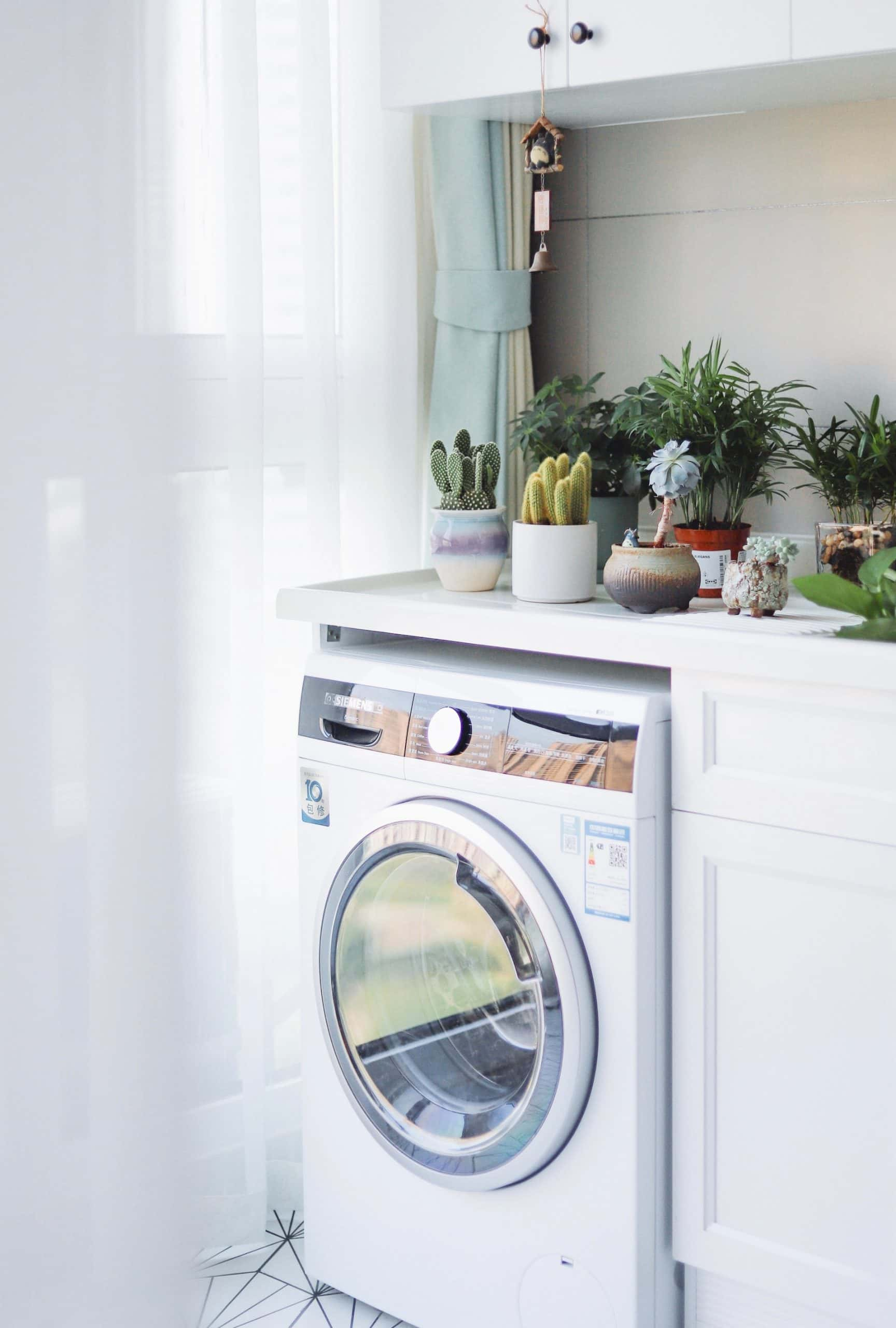 Dedicated washing room with smart storage